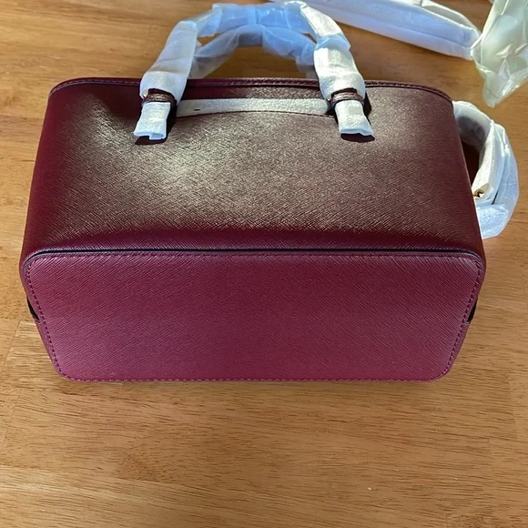 Michael Kors hand bag - Picture 4 of 5